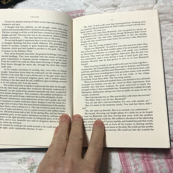 Taltos Hardcover Book by Anne Rice.Canadian first edition. No dust cover. Used - Picture 4 of 5